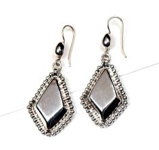 Diamond Shaped 92.5 Sterling Silver Earrings With Decorative Border