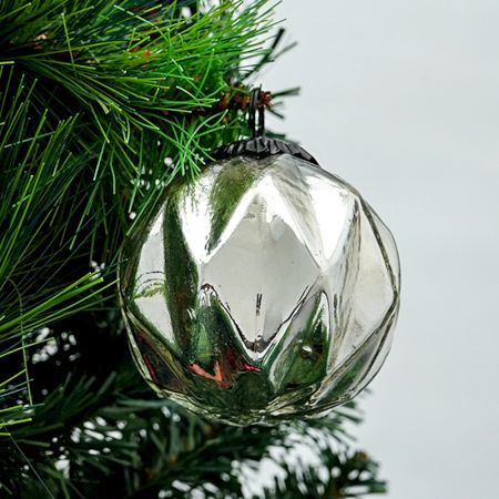 Set Of 4 Piece Silver Shine Box Cut Christmas Hanging