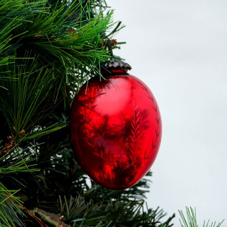 Red Avocado Flower Leaf Cut Christmas Hanging