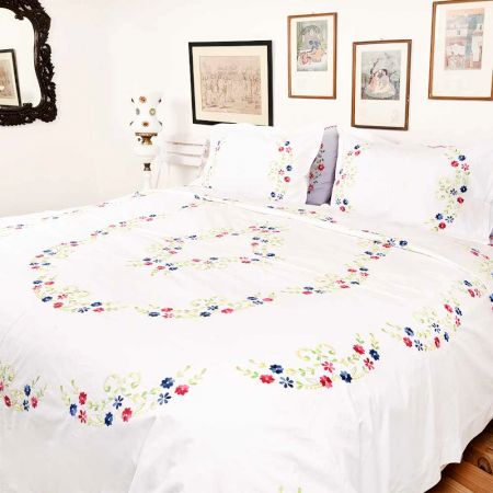 White Embroidered Red Blue Floral Quilt Cover+2Pillow Cover