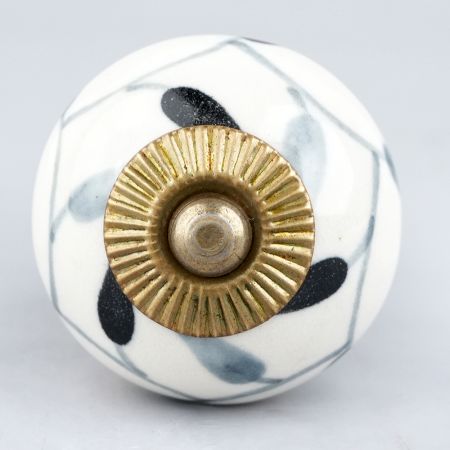 Grey Black Leaf Knob