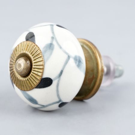 Grey Black Leaf Knob