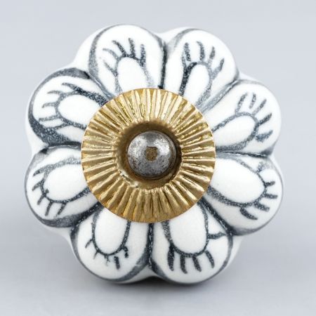 Bud Medium Knob