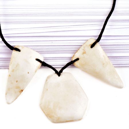 White 3 Shell Necklace With Black Cord