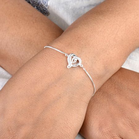 Adjustable 92.5 Sterling Silver Bracelet With Twisted Heart Crystals Pendant