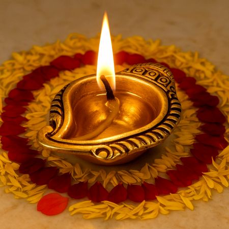 Brass Decorative Conch Shaped Oil Lamp