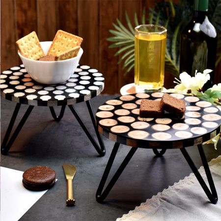 Black and Brown Disc Design Wood and Resin Cake Stand for Dessert, Fruit and Planter