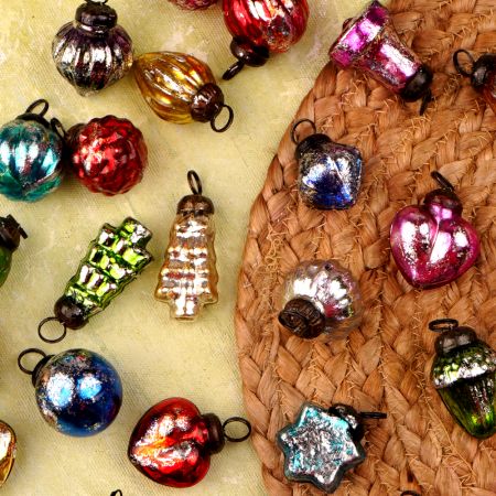 25 Pieces Handmade Multi-Coloured Distressed Glass Christmas Ornament