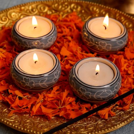 Round Modern Ceramic Tea Light Holder for Decor in Set of 4