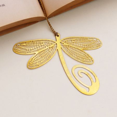 Modern Shiny Golden Bookmark for Readers and Book Lovers - Pack of 6