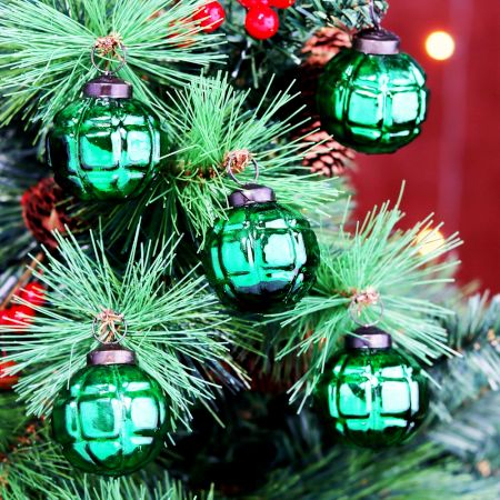 12 Pieces Decorative Glass Green Christmas Ornaments