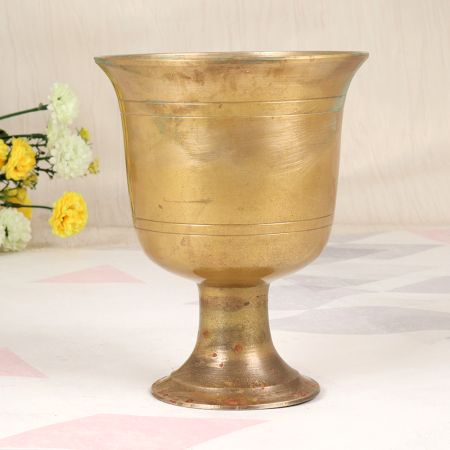 Cup Shaped Brass Flower Pot for Home Decoration