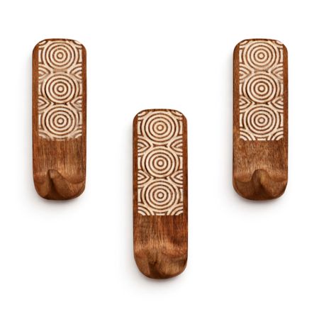 3 Pieces Handmade Round Pattern Wooden Adhesive Wall Hooks