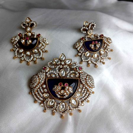 Handmade Brass Metal Jewellery Purple Stone Maang Tikka Set
