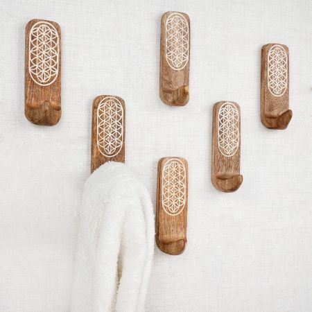 6 Pieces Wooden Decorative Adhesive Wall Key And Towel Holder