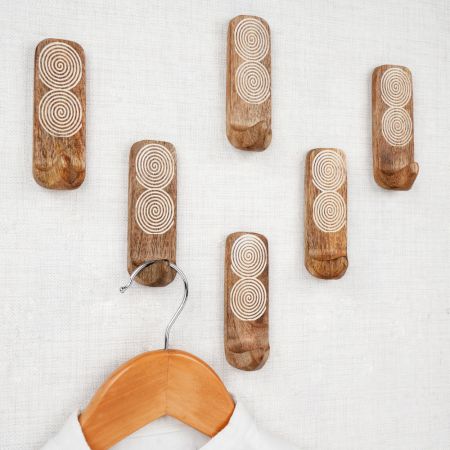 6 Pieces Wooden Decorative Adhesive Wall Hooks