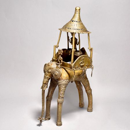 Decorative Brass Elephant Statue in Vintage Finish for Decor