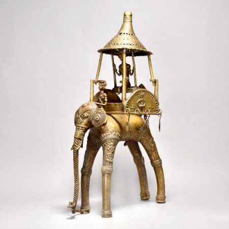 Decorative Brass Elephant Statue in Vintage Finish for Decor