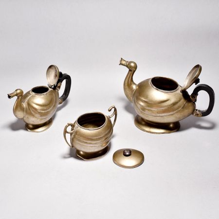 Handcrafted Finest Brass Kettle Set of 3 in Vintage Finish for Decor