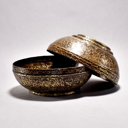 Vintage Round Jewelry Box Made of Brass in Bengali Art