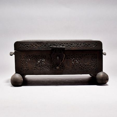 Handmade Vintage Brass Paan Daan from Norther India