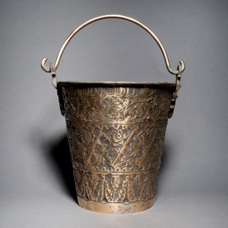 Handmade Finest Copper Bucket in Vintage Style for Decor