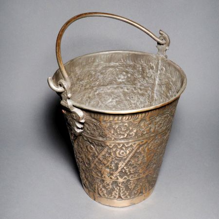 Handmade Finest Copper Bucket in Vintage Style for Decor