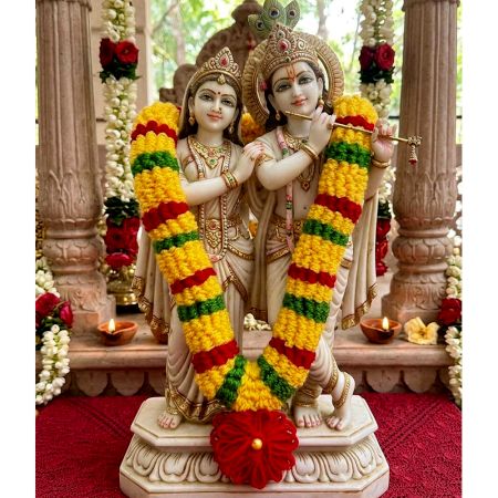 Handcrafted Tricolour Woollen Garland for Festive Decor