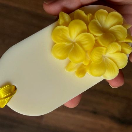 Lemon Blossom Soy & Beeswax Fragrant Bar with Organza Potli
