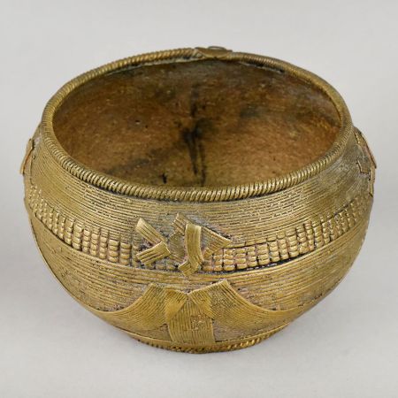Brass Round Pen Holder with Raised Geometric Design
