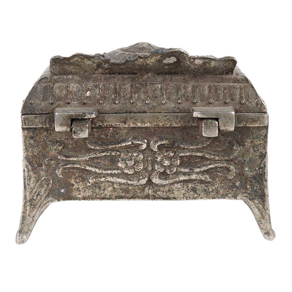Storage Box In Chest Of Drawer Design In White Metal