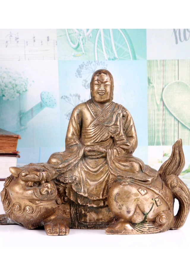 How Do Statues Influence the Soul of a Space?
