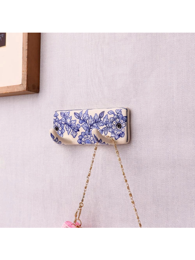 Wooden Charm: What Makes These Hooks So Irresistible?