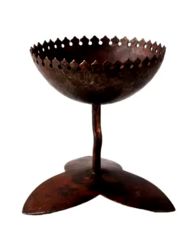 Candle Holders as Soulful Accents in Living Spaces