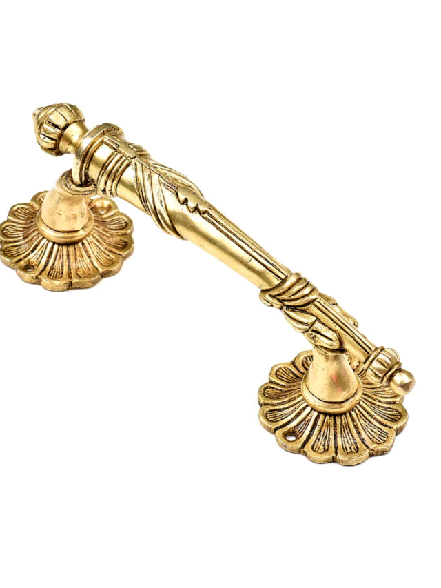 The Enduring Luxury of Brass Handles