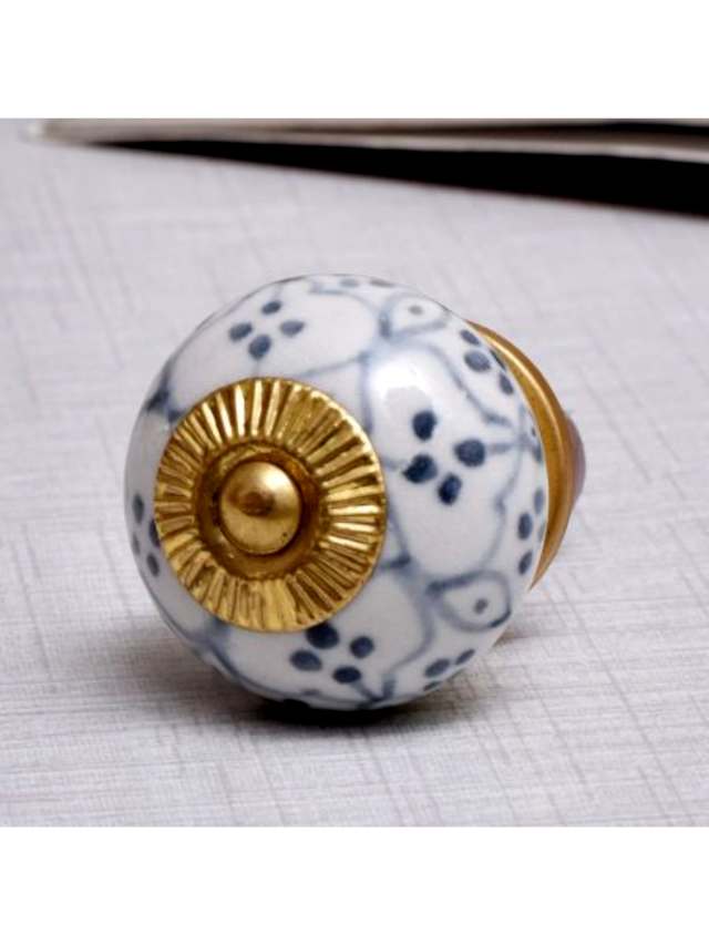 Timeless Appeal of Ceramic Knobs